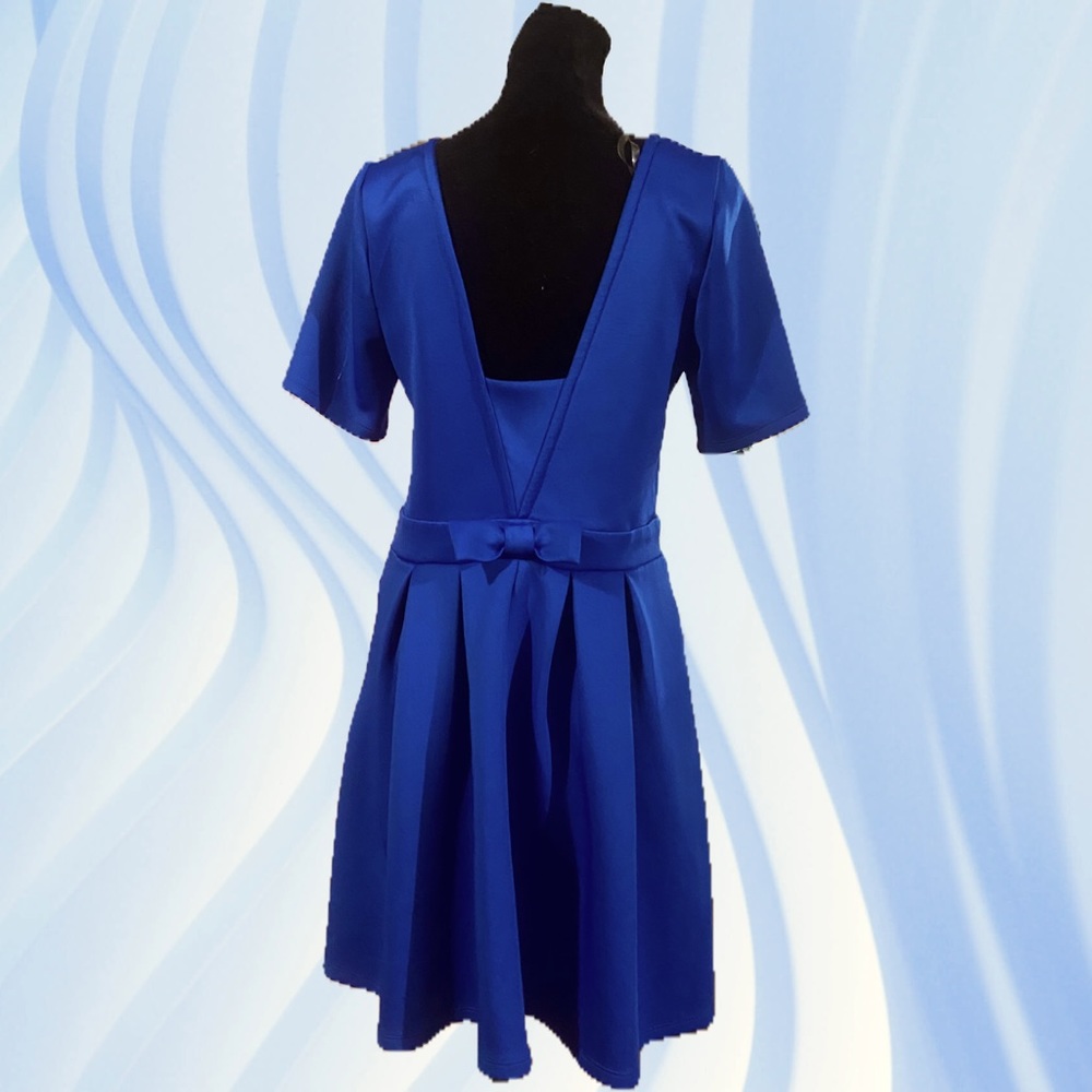 Turn your back on them in this gorgeous blue dress